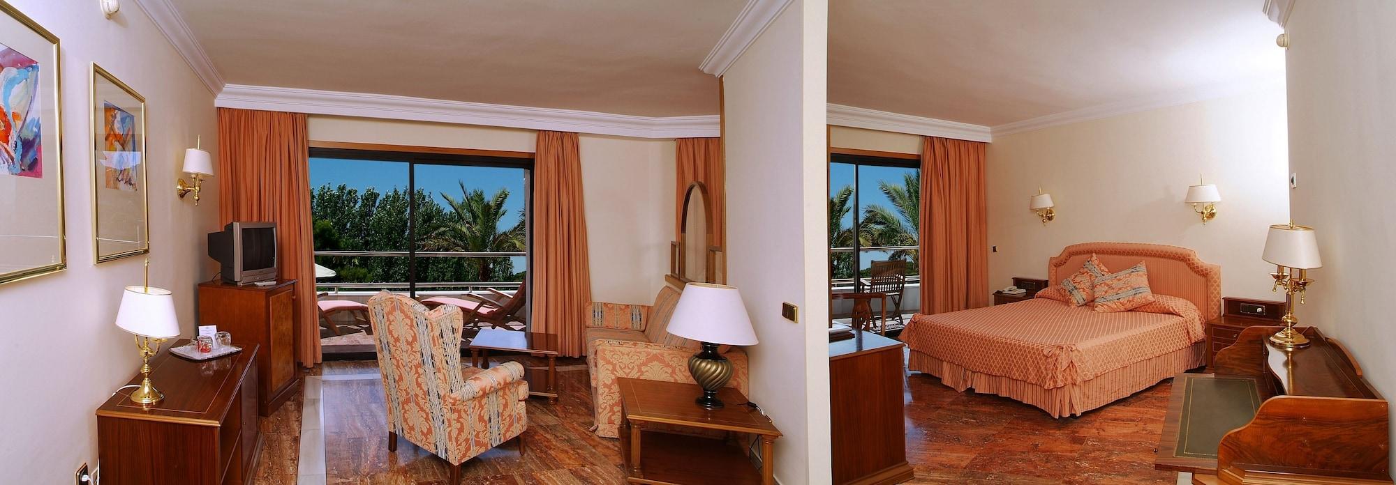 Hotel Serrano Palace Cala Ratjada  Exterior foto