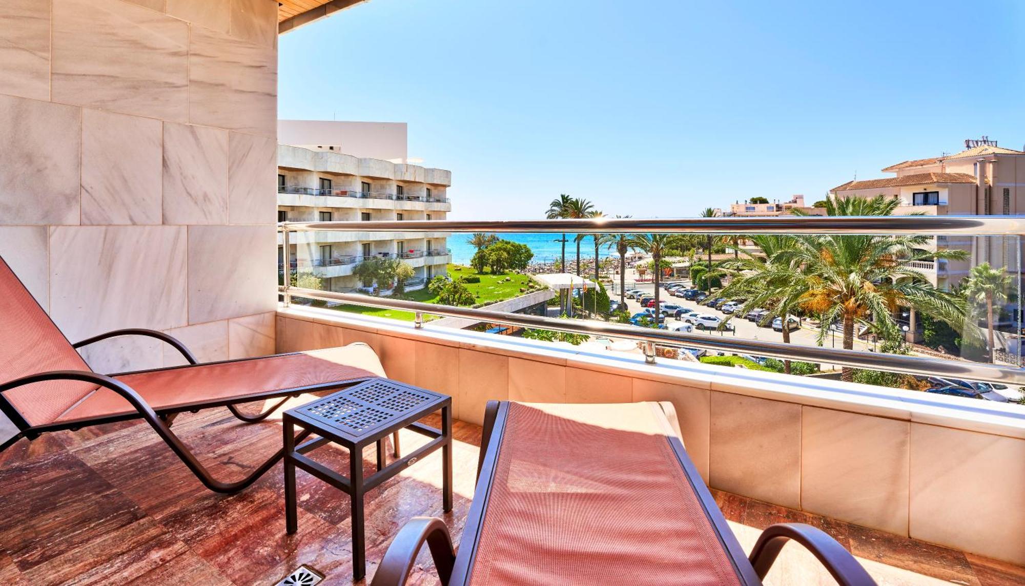 Hotel Serrano Palace Cala Ratjada  Exterior foto
