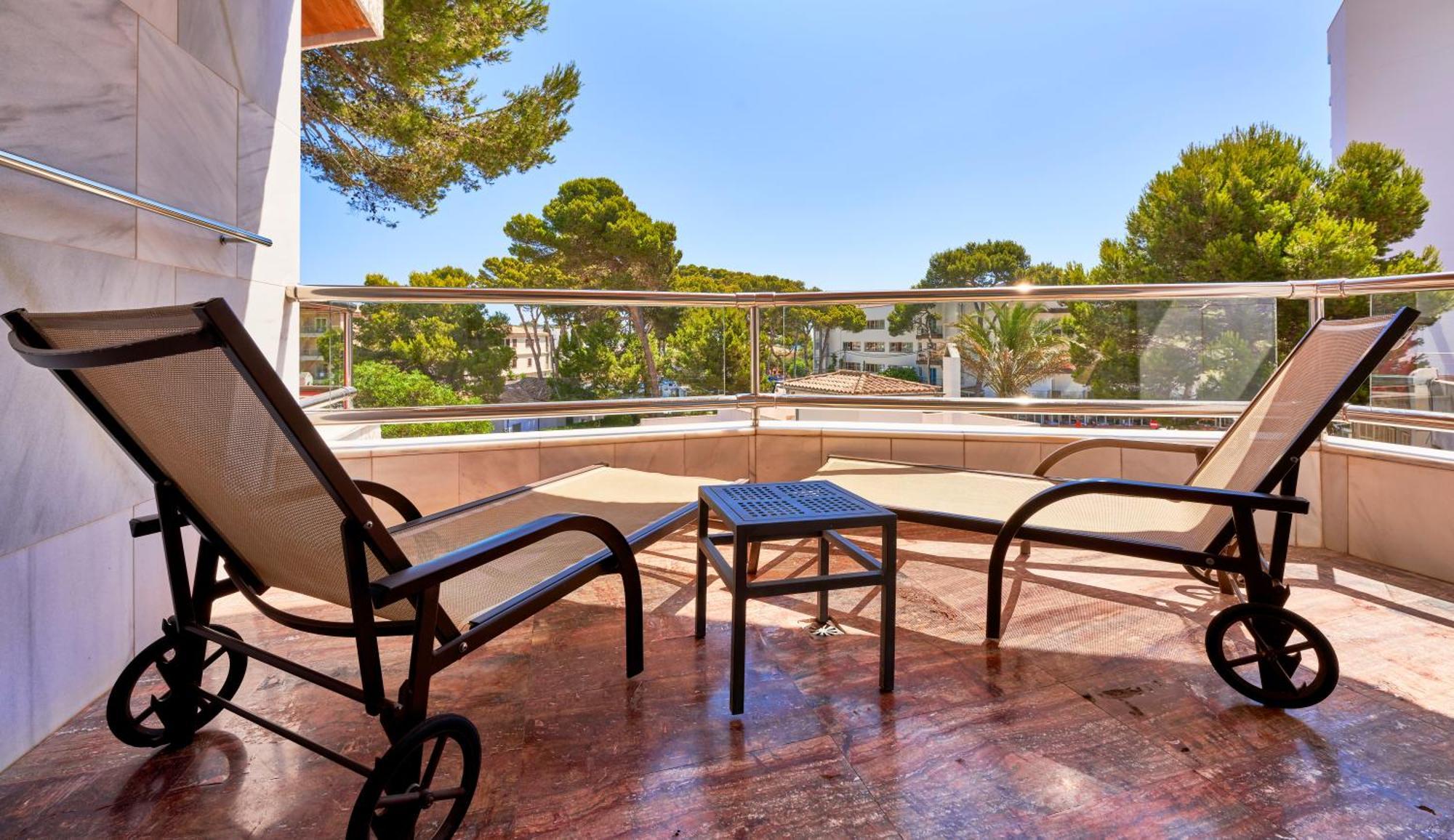 Hotel Serrano Palace Cala Ratjada  Exterior foto