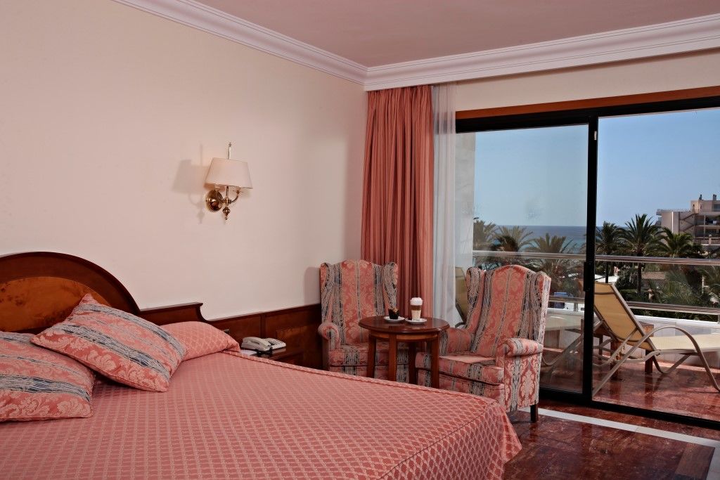 Hotel Serrano Palace Cala Ratjada  Exterior foto
