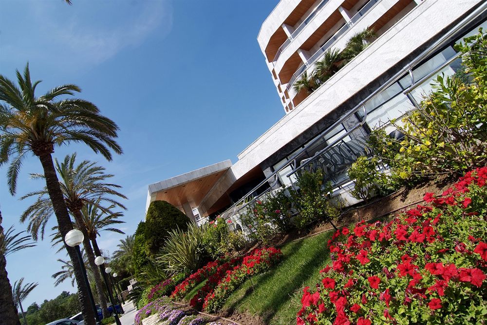 Hotel Serrano Palace Cala Ratjada  Exterior foto